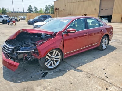 1VWGT7A32HC****** 2017 Volkswagen Passat