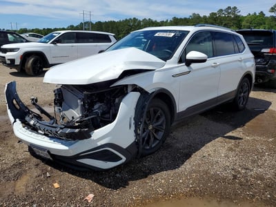 3VVNB7AX3RM****** 2024 Volkswagen Tiguan