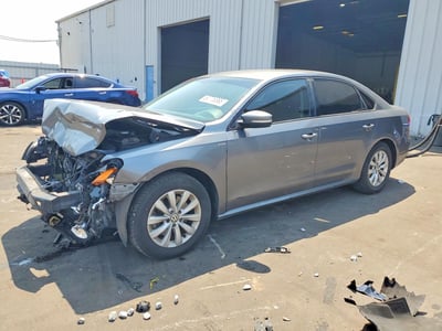 1VWAT7A31FC****** 2015 Volkswagen Passat