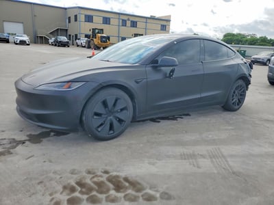 5YJ3E1EB4RF****** 2024 Tesla Model 3