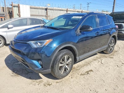 JTMWFREVXHD****** 2017 Toyota RAV4