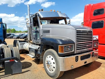 1M1PN4GY2LM****** 2020 Mack Pinnacle