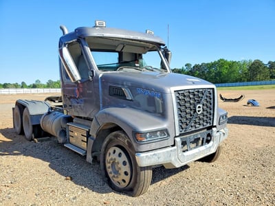 4V4KC9EH7SN****** 2025 Volvo VHD