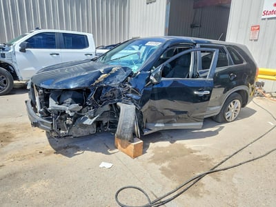 5XYKT3A60EG****** 2014 Kia Sorento