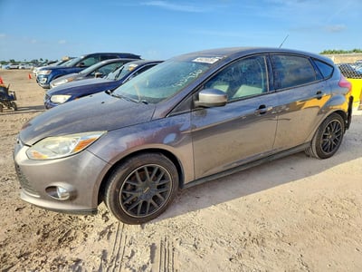 1FAHP3K23CL****** 2012 Ford Focus
