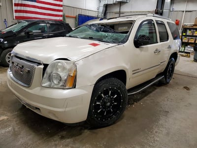 1GKUKEEF4AR****** 2010 GMC Yukon