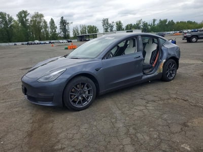 5YJ3E1EBXNF****** 2022 Tesla Model 3