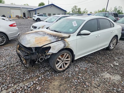 1VWLA7A38KC****** 2019 Volkswagen Passat