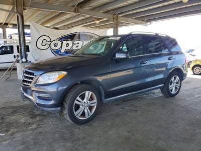 4JGDA5JBXFA****** 2015 Mercedes-Benz M-Class