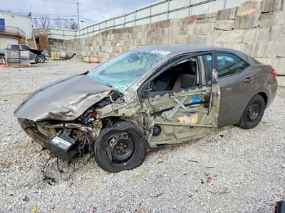2T1BURHE8JC****** 2018 Toyota Corolla