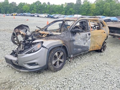 1C4PJMDX2KD****** 2019 Jeep Cherokee