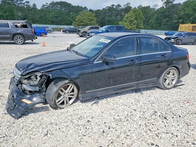 WDDGF4HB4DR****** 2013 Mercedes-Benz C-Class