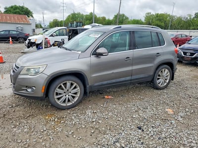WVGBV7AX9AW****** 2010 Volkswagen Tiguan