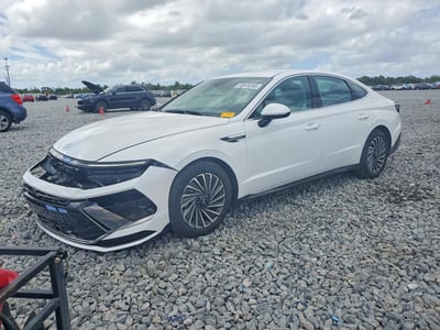 2025 Hyundai Sonata Hybrid