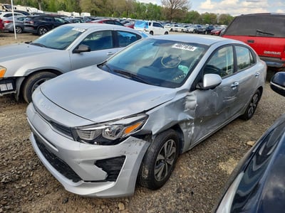 3KPA24AD8PE****** 2023 Kia Rio