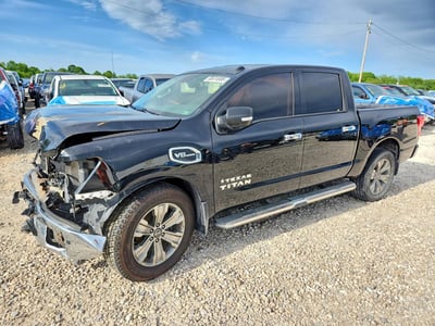 1N6AA1E50HN****** 2017 Nissan Titan