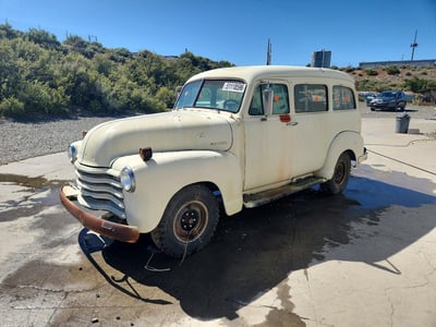 H53K04**** 1953 Chevrolet Suburban