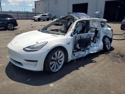 5YJ3E1EB8JF****** 2018 Tesla Model 3