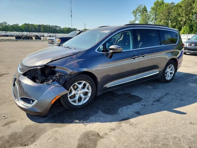 2C4RC1BG5HR****** 2017 Chrysler Pacifica