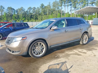 2LMHJ5AT8KB****** 2019 Lincoln MKT