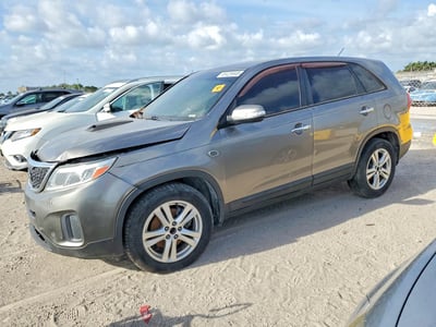 5XYKT3A6XEG****** 2014 Kia Sorento