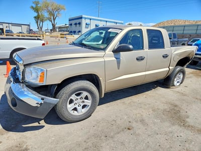 1D7HW48N25S****** 2005 Dodge Dakota
