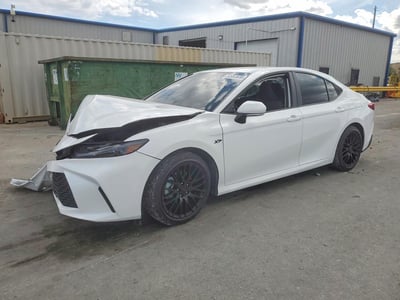 2025 Toyota Camry Hybrid
