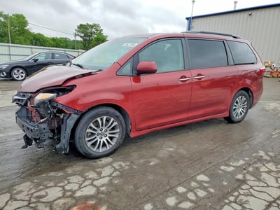 5TDYZ3DC2JS****** 2018 Toyota Sienna