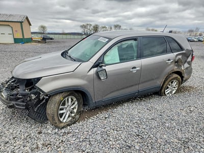 5XYKT3A6XFG****** 2015 Kia Sorento
