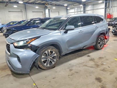 5TDGZRAH5MS****** 2021 Toyota Highlander