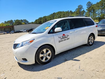 5TDKK3DC0DS****** 2013 Toyota Sienna