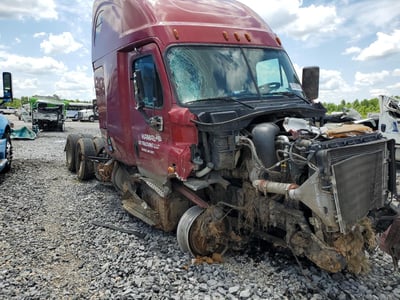 1FUJGLDR9JL****** 2018 Freightliner Cascadia