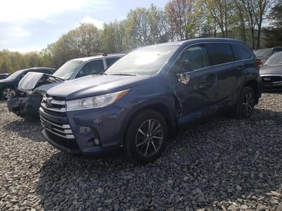 5TDJZRFH3KS****** 2019 Toyota Highlander