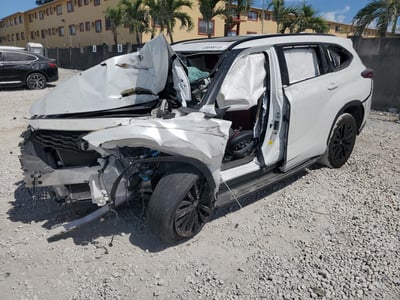 5TDKDRAH4PS****** 2023 Toyota Highlander