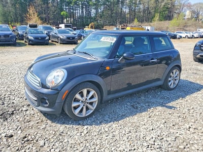 WMWSU3C52DT****** 2013 MINI Cooper