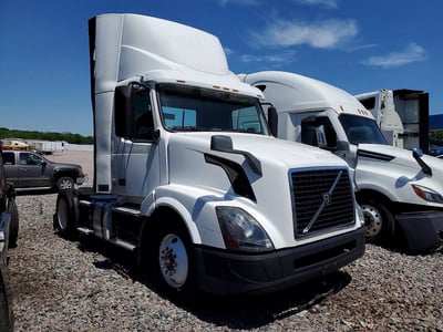 4V4N39TGXJN****** 2018 Volvo VNL