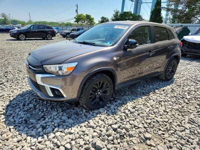JA4AR3AU4JZ****** 2018 Mitsubishi Outlander