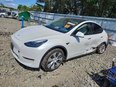 7SAYGDEE2PF****** 2023 Tesla Model Y
