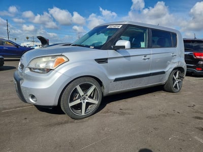 KNDJT2A24B7****** 2011 Kia Soul