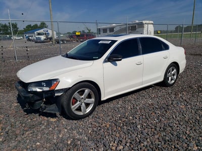 1VWBP7A37CC****** 2012 Volkswagen Passat