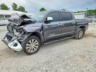 5TFHW5F17HX****** 2017 Toyota Tundra
