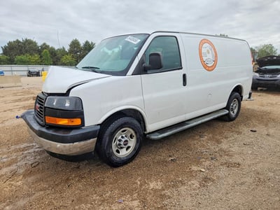 1GTW7AFGXJ1****** 2018 GMC Savana
