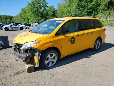 5TDKK3DC4GS****** 2016 Toyota Sienna