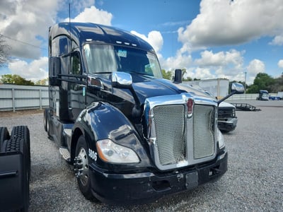 1XKYD49X6MJ****** 2021 Kenworth T680