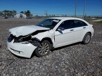 1C3CCBCG3DN****** 2013 Chrysler 200
