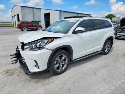 5TDYZRFH8HS****** 2017 Toyota Highlander