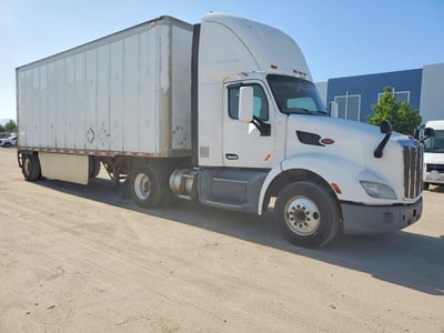 1XPBA48XXKD****** 2019 Peterbilt 579