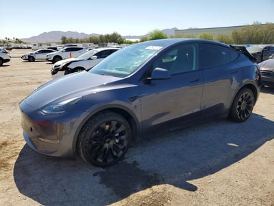 7SAYGAEE6PF****** 2023 Tesla Model Y