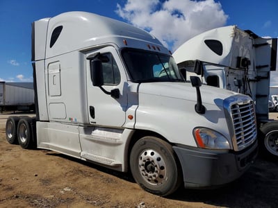 3AKJGLDR8GS****** 2016 Freightliner Cascadia