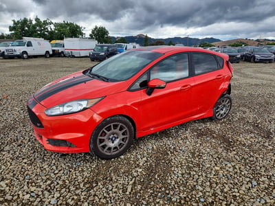 3FADP4GX6GM****** 2016 Ford Fiesta